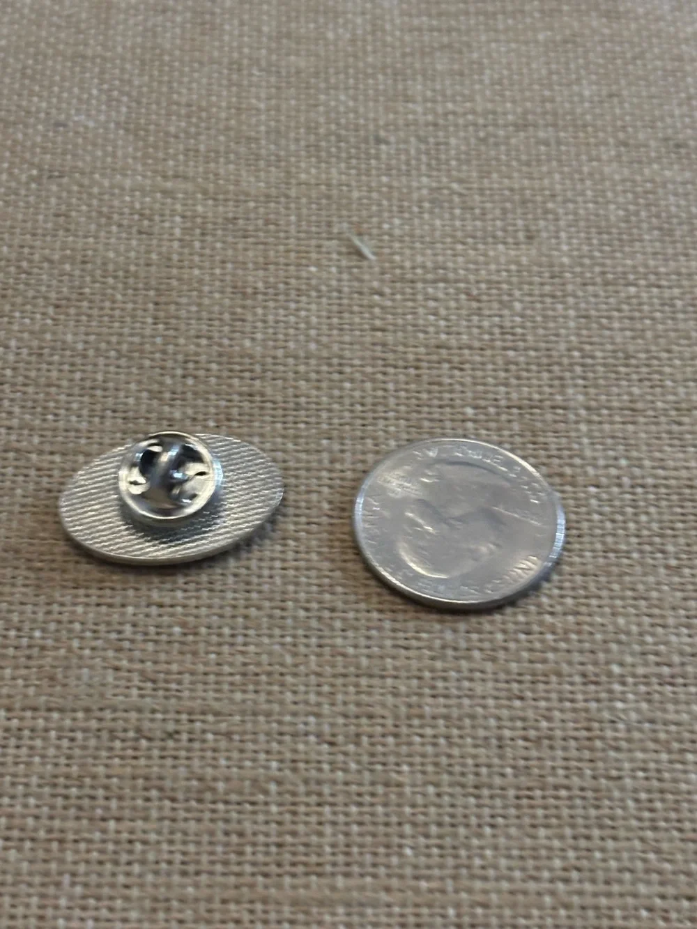 Name pin lapel “Alex”